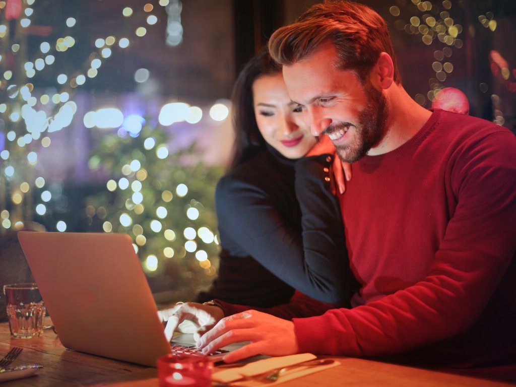 Boost Sales with Christmas Email Marketing by Focusing on 3 Stages