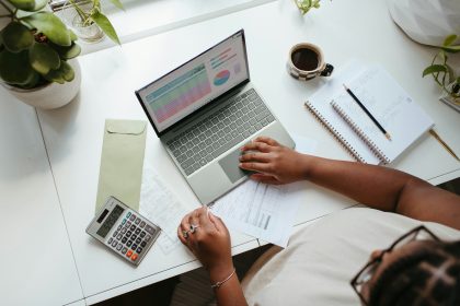 Understanding Equipment Financing: Key Benefits for Small Businesses